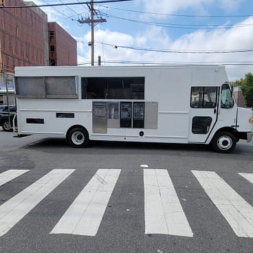 Buy or custom build a food truck
