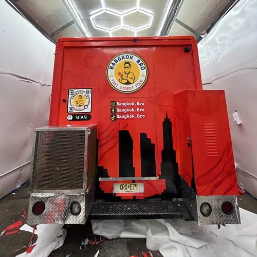 Food Truck Wrap - Vinyl we trust Food Truck Wrap - Vinyl we trust